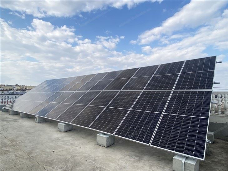 90 kW ruudukon aurinkojärjestelmässä